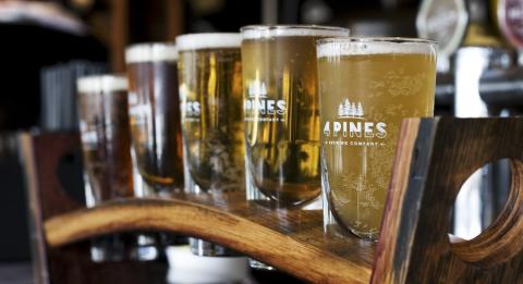 4 Pines 酿酒厂公司 (Pines Brewing Company)